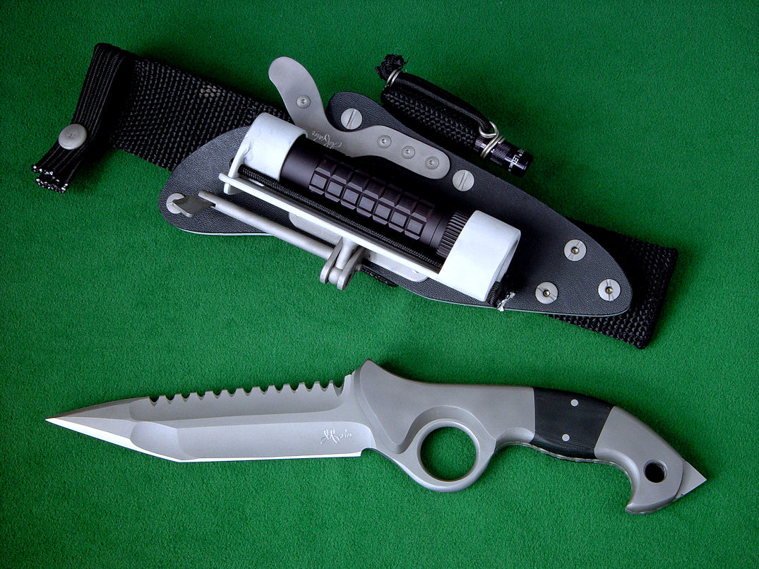 "Ari B'Lilah" Tactical Combat Counterterrorism Knife, obverse side view with full accessory package
