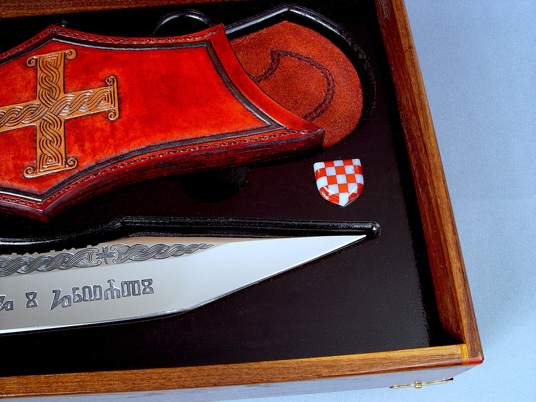 "Duhovni Ratnik" case details. Shield button is hand-carved Red Jasper and White Agate, 20 pieces of gemstone mosaic.