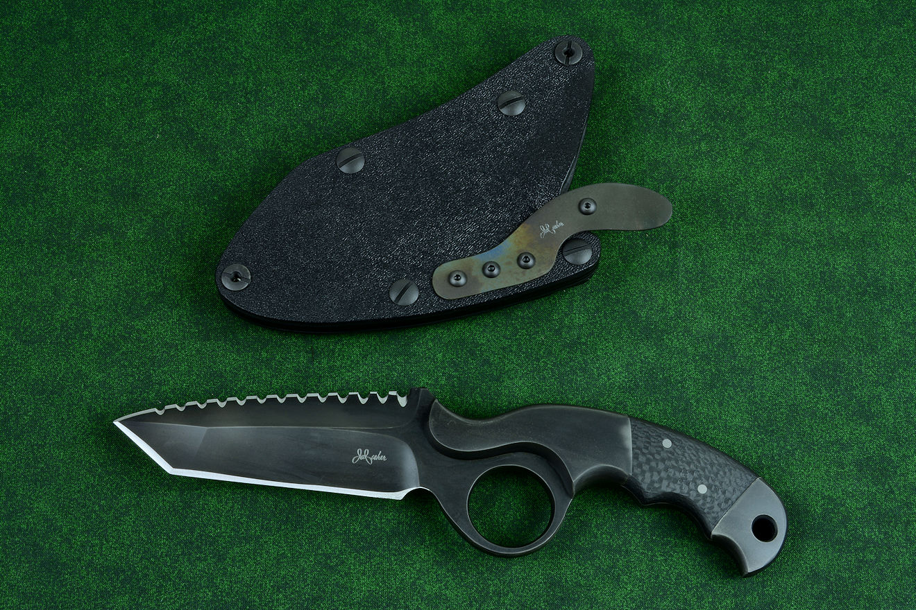 "Skeg" tactical, counterterrorism professional knife in ATS-34 high molybdenum stainless steel blade, 304 stainless steel bolsters, ghost slate surface treatment, handle of carbon fiber, hybrid tension-lock sheath in kydex, anodized aluminum, stainless steel, titanium