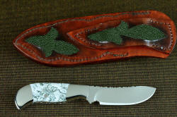"Menkar" reverse side view. Back of sheath and belt loop have inlays of green ray skin, with tonal gradation of hand-dyed leather, stitched with brown polyester