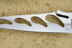 "Sirona" obverse side blade detail. Creative and substantial milling reduces blade weight and allows easy release of cut foodstuffs, while being easy to clean